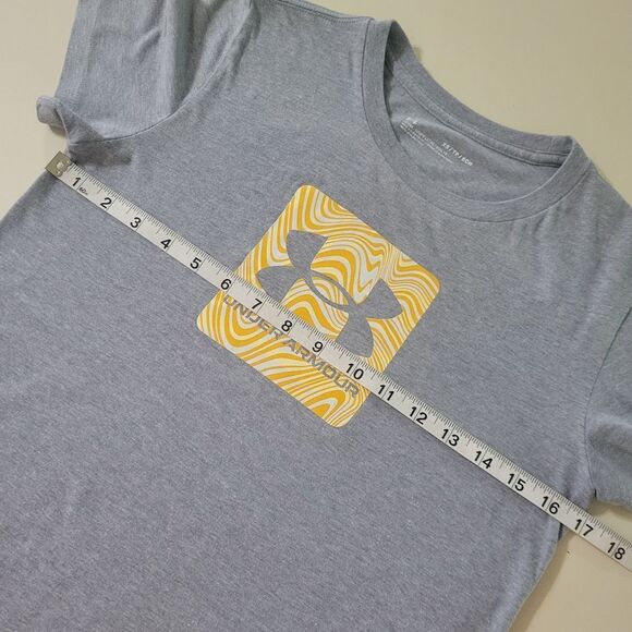 Under Armour Women's Gray Shine Wordmark Graphic Short Sleeve Tee - Picture 4 of 12
